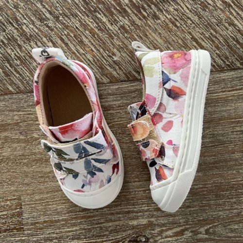 Sneakers watercolor floral white